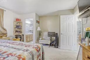 147 SW Wright Ave, Troutdale, OR 97060 - Photo 16