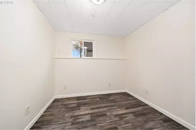 14229 SE Taylor Ct, Portland, OR 97233 - Photo 16