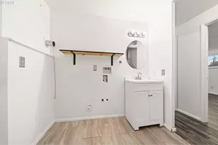 14229 SE Taylor Ct, Portland, OR 97233 - Photo 18