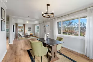 1612 W 10th St, The Dalles, OR 97058 - Photo 2