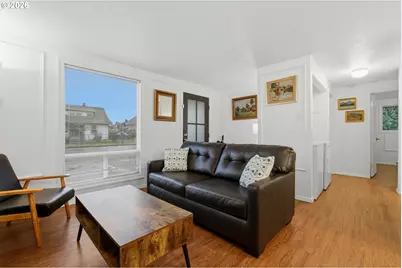 206 NE Johnson St, McMinnville, OR 97128 - Photo 6