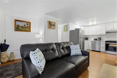 206 NE Johnson St, McMinnville, OR 97128 - Photo 8