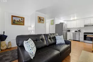 206 NE Johnson St, McMinnville, OR 97128 - Photo 8