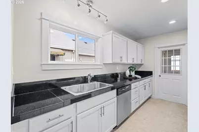 3730 SE 64th Ave, Portland, OR 97206 - Photo 12