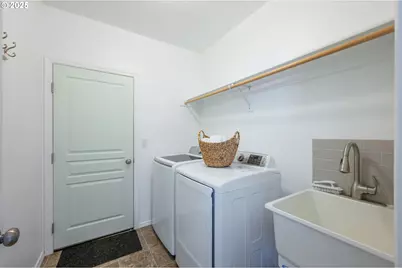 3023 Hummingbird Ln, Eugene, OR 97405 - Photo 28