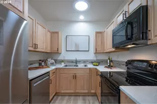 3023 Hummingbird Ln, Eugene, OR 97405 - Photo 16