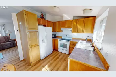 94120 Strahan St #120, Gold Beach, OR 97444 - Photo 12