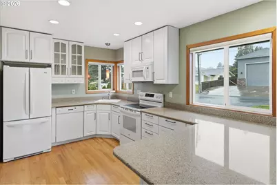 4302 C St, Washougal, WA 98671 - Photo 8