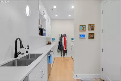 1716 NW Mill Pond Rd, Portland, OR 97229 - Photo 16