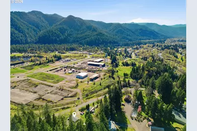 76113 Fish Hatchery Rd, Oakridge, OR 97463 - Photo 44