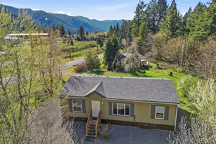 76113 Fish Hatchery Rd, Oakridge, OR 97463 - Photo 4