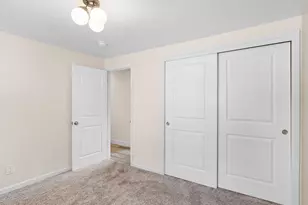 14217 SE Salmon St, Portland, OR 97233 - Photo 30