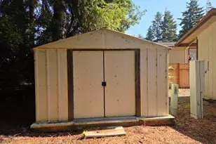 530 Shorepines Pl, Coos Bay, OR 97420 - Photo 22