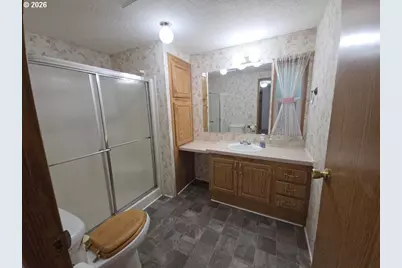 530 Shorepines Pl, Coos Bay, OR 97420 - Photo 14