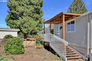 1125 58th St, Springfield, OR 97478 - Photo 2