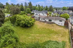 352 NE Lovrien Ave, Gresham, OR 97030 - Photo 42