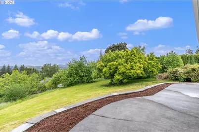 352 NE Lovrien Ave, Gresham, OR 97030 - Photo 36