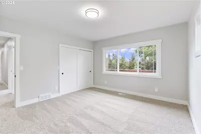 352 NE Lovrien Ave, Gresham, OR 97030 - Photo 22
