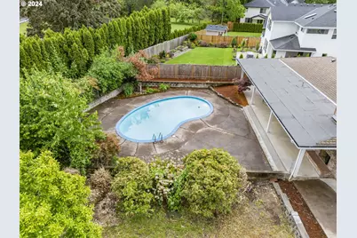 352 NE Lovrien Ave, Gresham, OR 97030 - Photo 44
