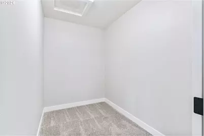 352 NE Lovrien Ave, Gresham, OR 97030 - Photo 18