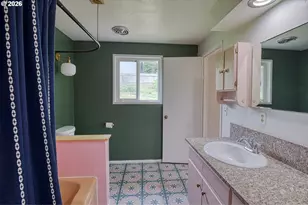 7077 Main St, Springfield, OR 97478 - Photo 24