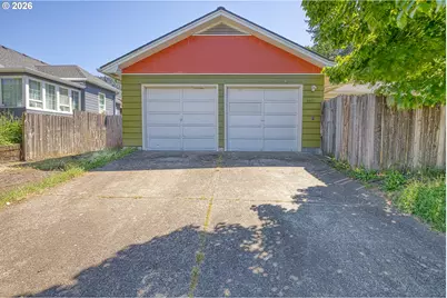 7077 Main St, Springfield, OR 97478 - Photo 28