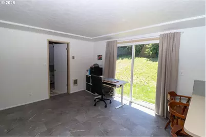 7077 Main St, Springfield, OR 97478 - Photo 18
