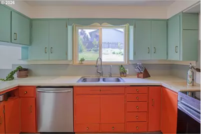 7077 Main St, Springfield, OR 97478 - Photo 14