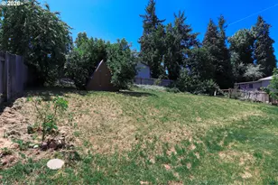 7077 Main St, Springfield, OR 97478 - Photo 40