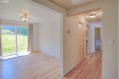 7077 Main St, Springfield, OR 97478 - Photo 20