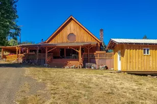 3450 Hogan Rd, Oakland, OR 97462 - Photo 2