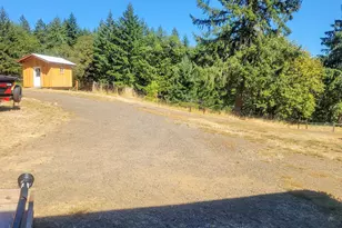 3450 Hogan Rd, Oakland, OR 97462 - Photo 46
