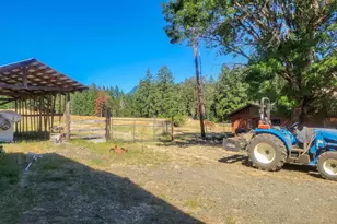 3450 Hogan Rd, Oakland, OR 97462 - Photo 32