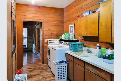 3450 Hogan Rd, Oakland, OR 97462 - Photo 16