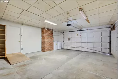 16706 SE Ankeny St, Portland, OR 97233 - Photo 32