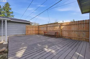 16706 SE Ankeny St, Portland, OR 97233 - Photo 36