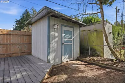 16706 SE Ankeny St, Portland, OR 97233 - Photo 38