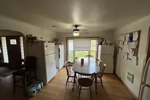 1010 Horn Ln, Eugene, OR 97404 - Photo 4