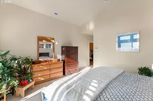 1556 NE Kennedy Loop Dr, Roseburg, OR 97470 - Photo 18