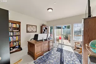 1556 NE Kennedy Loop Dr, Roseburg, OR 97470 - Photo 32