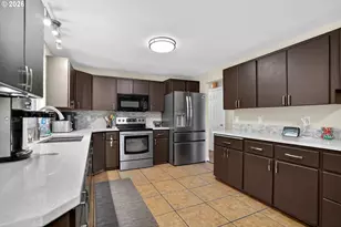 1301 NW 102nd St, Vancouver, WA 98685 - Photo 10