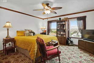 1022 E 10th St, The Dalles, OR 97058 - Photo 26