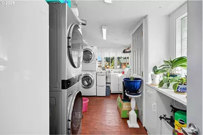 1022 E 10th St, The Dalles, OR 97058 - Photo 36