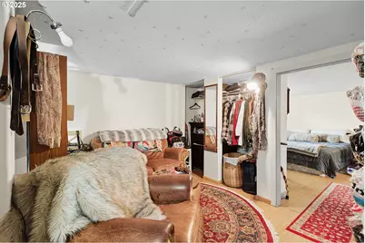 1022 E 10th St, The Dalles, OR 97058 - Photo 32