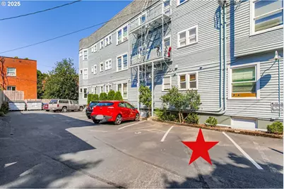 2127 NW Irving St #202, Portland, OR 97210 - Photo 20