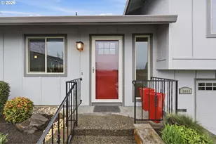 10445 SW Highland Dr, Tigard, OR 97224 - Photo 4