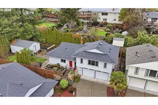 10445 SW Highland Dr, Tigard, OR 97224 - Photo 46