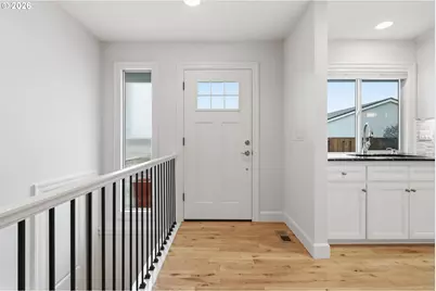 10445 SW Highland Dr, Tigard, OR 97224 - Photo 6