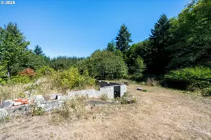 94360 Willanch Ln, North Bend, OR 97459 - Photo 22