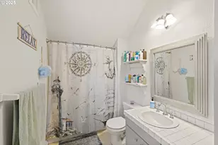 94360 Willanch Ln, North Bend, OR 97459 - Photo 18